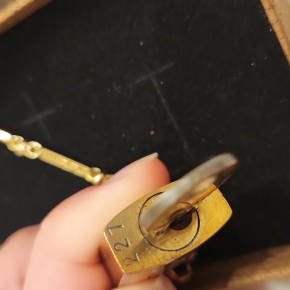 AUTHENTIC LOUIS VUITTON Vintage Lock and Key on a Gold Plated Chain Neck… - Picture 5 of 6
